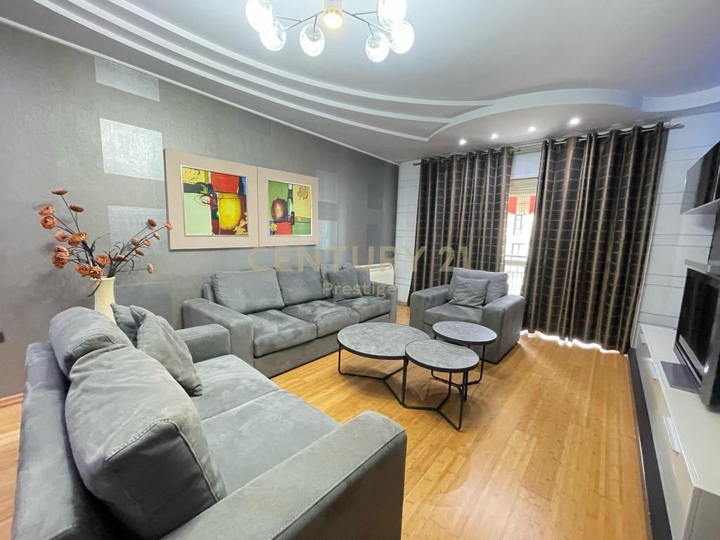 JEPET ME QIRA APARTAMENT 2+1+2 PRANE AMBASADES AMERIKANE, TIRANE! 1,000 € /Muaj Sip. Totale  120m2