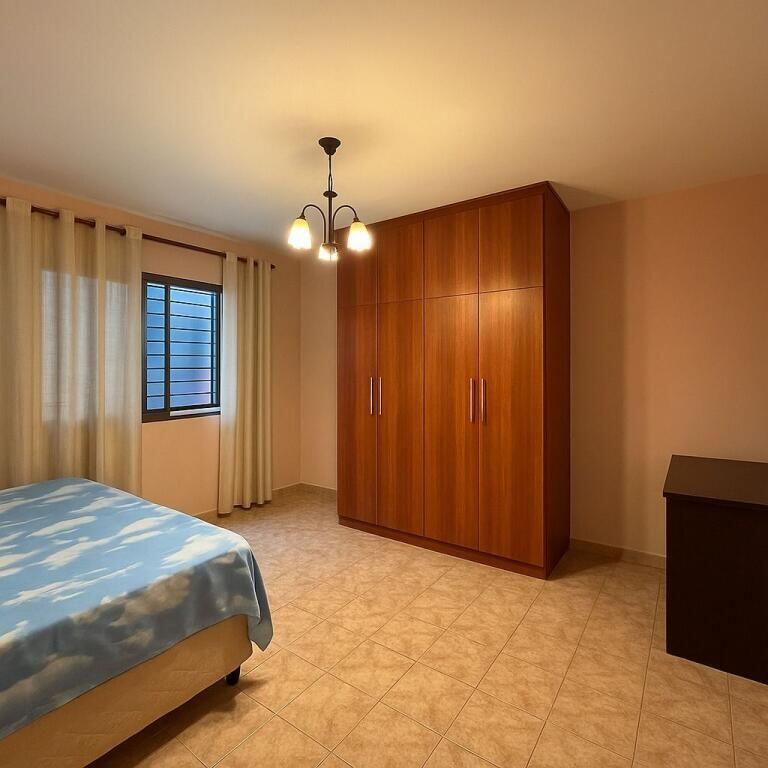 Appartamento in vendita all'indirizzo 📍 Via Niko Avrami, vicino alla scuola “Bajram Curri”