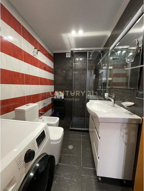 JEPET ME QIRA APARTAMENT 2+1+2 PRANE AMBASADES AMERIKANE, TIRANE! 1,000 € /Muaj Sip. Totale  120m2