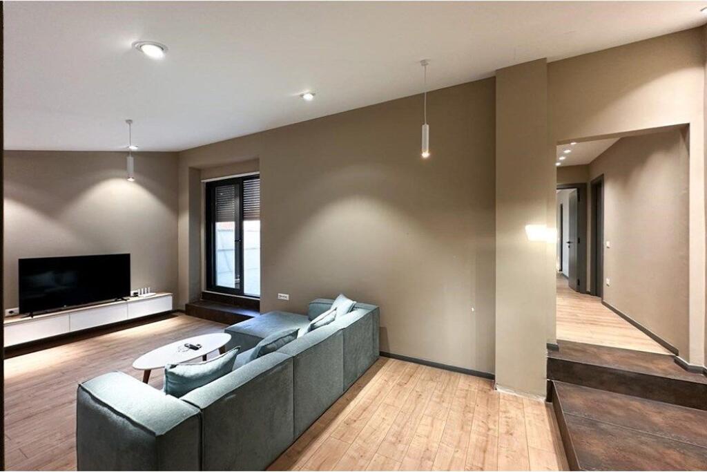 ✨Appartamento 2+1 con Veranda in Vendita | 📍Farkë