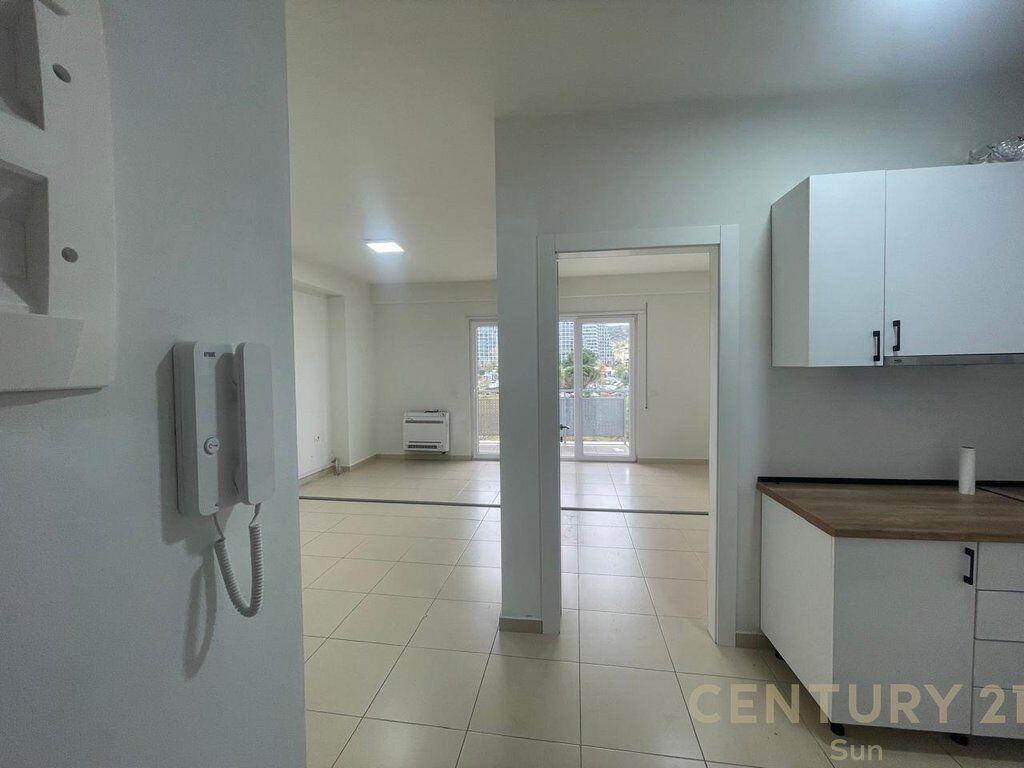 APPARTAMENTO 1+1 IN AFFITTO IN VIA KOSOVAREVE-TIRANA!