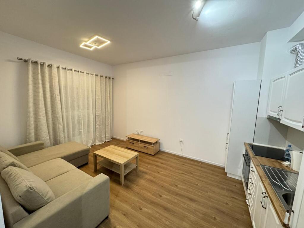 🏡 Appartamento 1+1 in affitto 📍 Ali Demi, Complesso Kadiu💶 Prezzo: 45.000 lek / mese