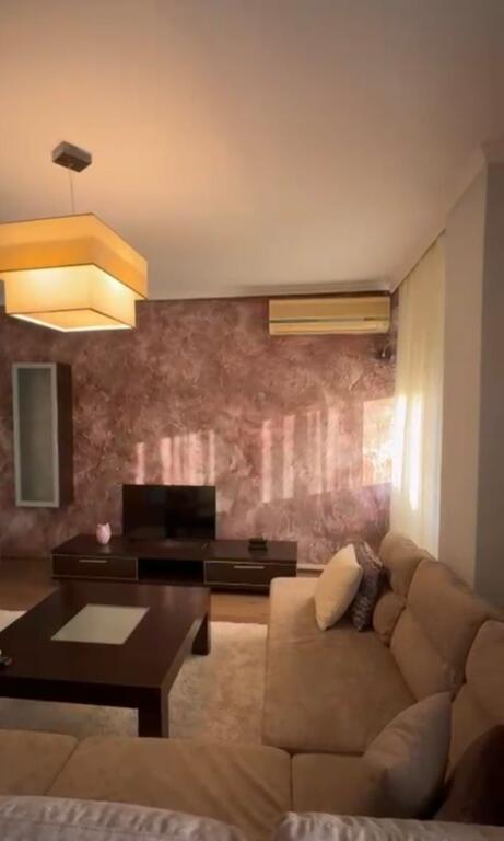 House for rent, in Pallat i Ri 2+1              ID   13952        