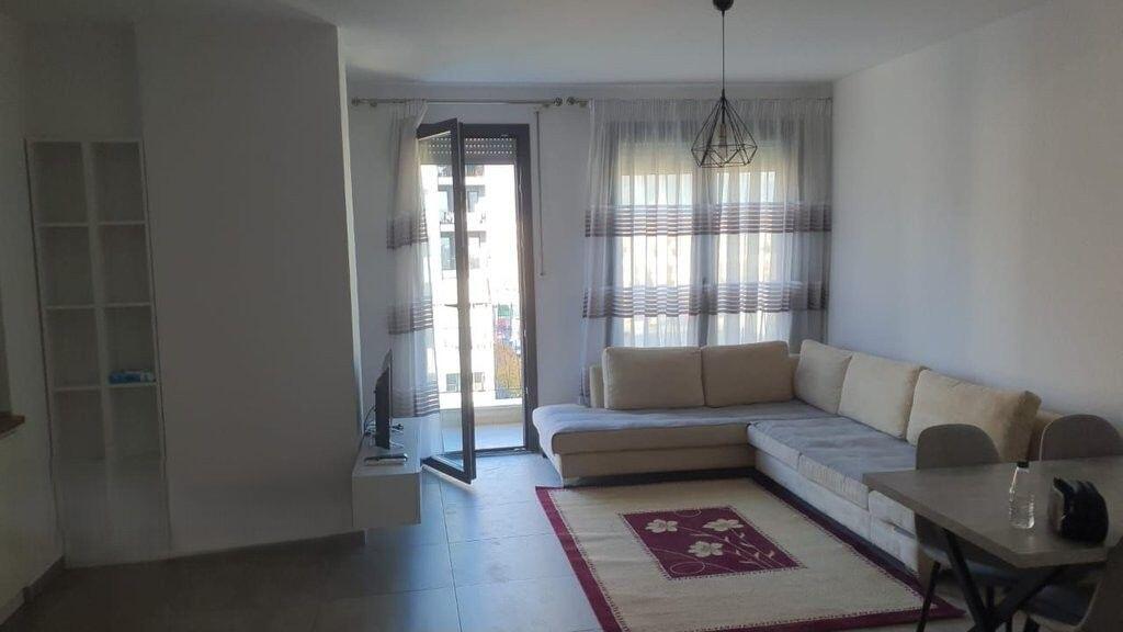 Appartamento 2+1+2+Parcheggio a Rezidenca Zirkon! 600 € /Mese