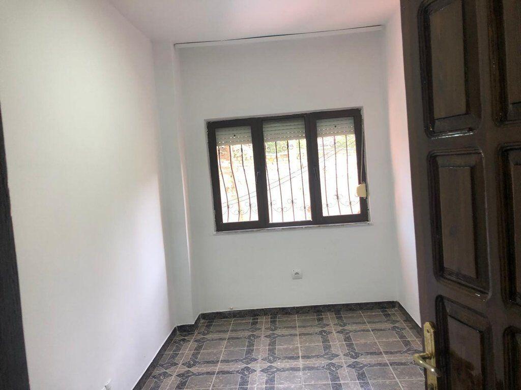 Affitto, Spazio Ufficio 3+1, 21 Dhjetori, Tirane