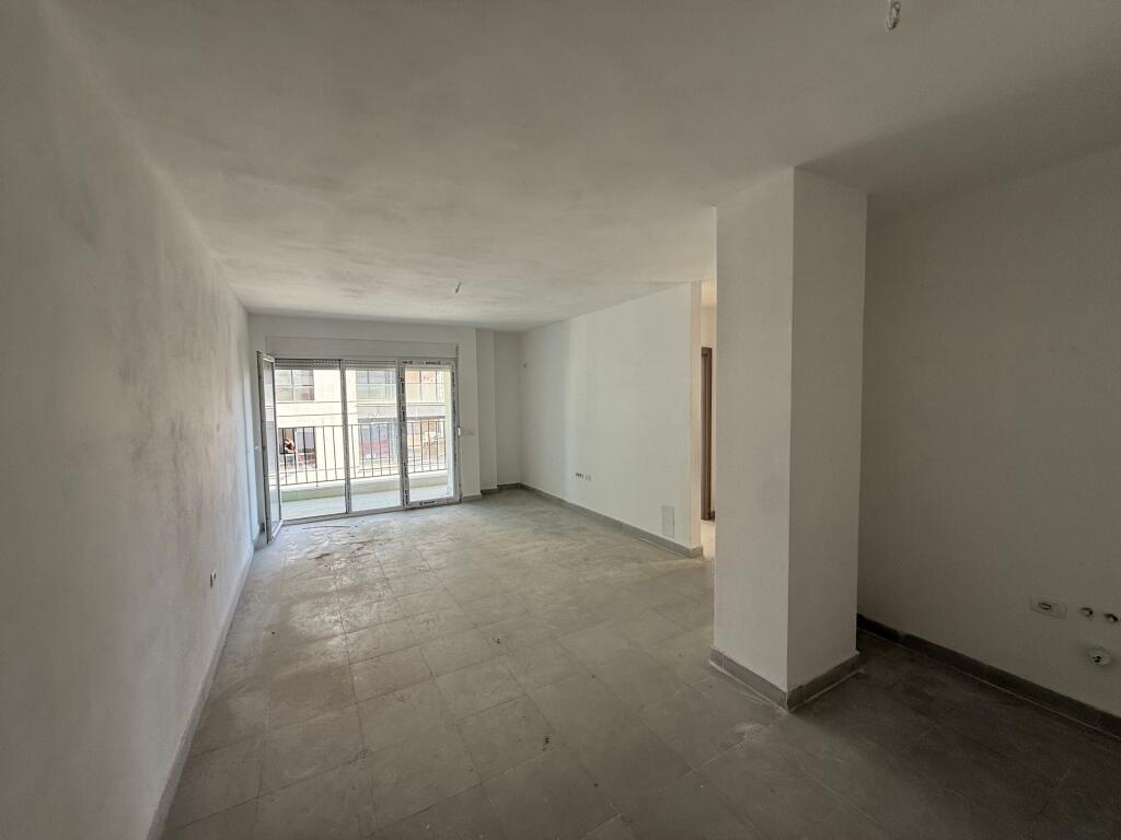 Apartment 3+1 for rent on 5 May street