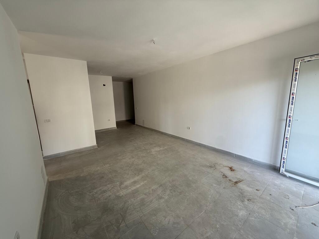 Apartment 3+1 for rent on 5 May street