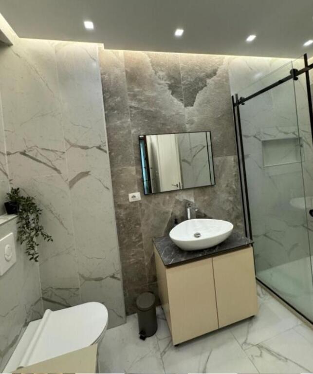 🏡 Apartment 1+1 for rent at Sima Com Complex, Unaza e Re