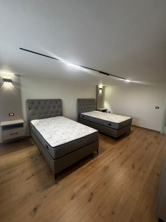📌Affittasi il primo piano di una villa 📍 Ali Dem!!!
