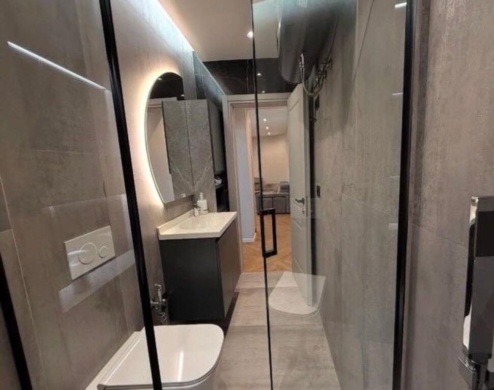 Shitet Apartament 1+1 – Kodra e Diellit 1!