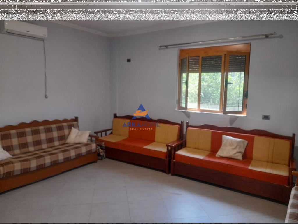 VILLA 3 PIANI "TEG" IN AFFITTO 2000 EURO