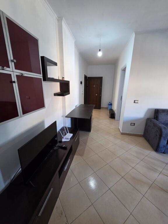 Appartamento 1+1 in affitto a Shkembi Kavajes