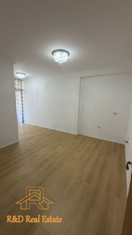 🏡 APPARTAMENTO 2+1 IN VENDITA – FRESK 📍 Via Thesarit, vicino al Market SPAR 2