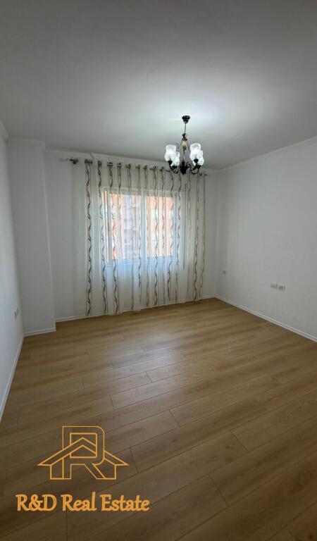 🏡 APPARTAMENTO 2+1 IN VENDITA – FRESK 📍 Via Thesarit, vicino al Market SPAR 2
