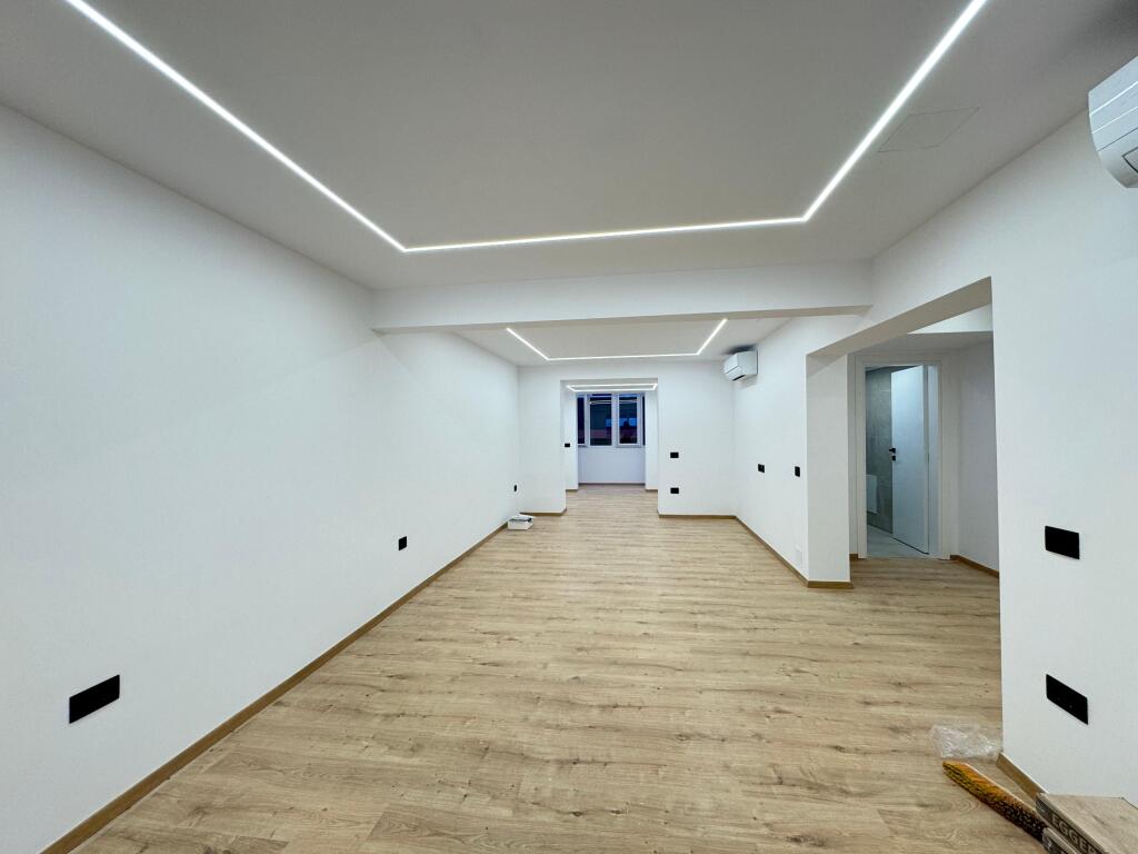 Affittasi unità commerciale, ufficio, clinica Blok📍vicino a Vesa Center