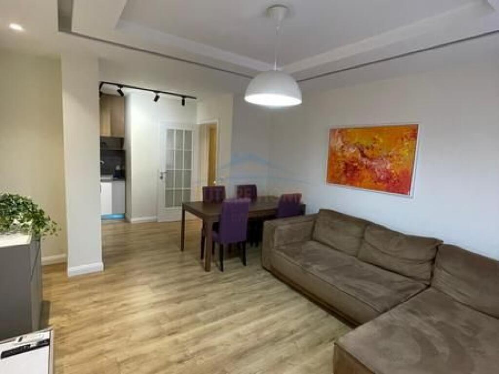 Affitto, Appartamento 2+1, Blloku, Sami Frashëri, Tirana.