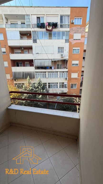 🏡 APPARTAMENTO 2+1 IN VENDITA – FRESK 📍 Via Thesarit, vicino al Market SPAR 2