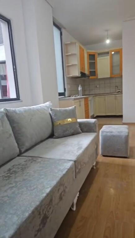 Apartment 2+1 for rent, 3 Deshmoret Street, Yzberisht, 500 thousand lek, New furnishing is being done
