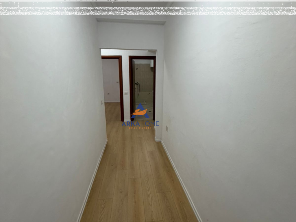 SHITET APARTAMENT 1+1+ BALLKON "FRESK ,RRUGA THESARIT" 91.000 EURO