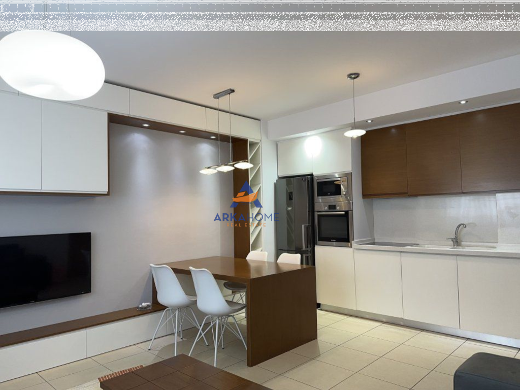 JEPET ME QERA APARTAMENT 1+1+BALLKON "TE CONCORD CENTER" 750 EURO