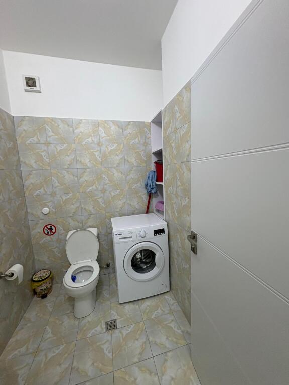 In affitto a Vollga del palazzo di 27 piani appartamento 2+1+2 bagni e una super veranda