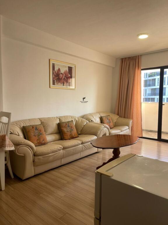 SHITET APARTAMENT 3+1+2 5 MAJI 230.000 EURO