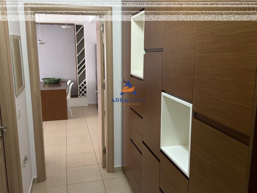 JEPET ME QERA APARTAMENT 1+1+BALLKON "TE CONCORD CENTER" 750 EURO