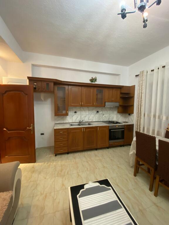 APARTAMENT 2+1 PER QERA NE SELITE