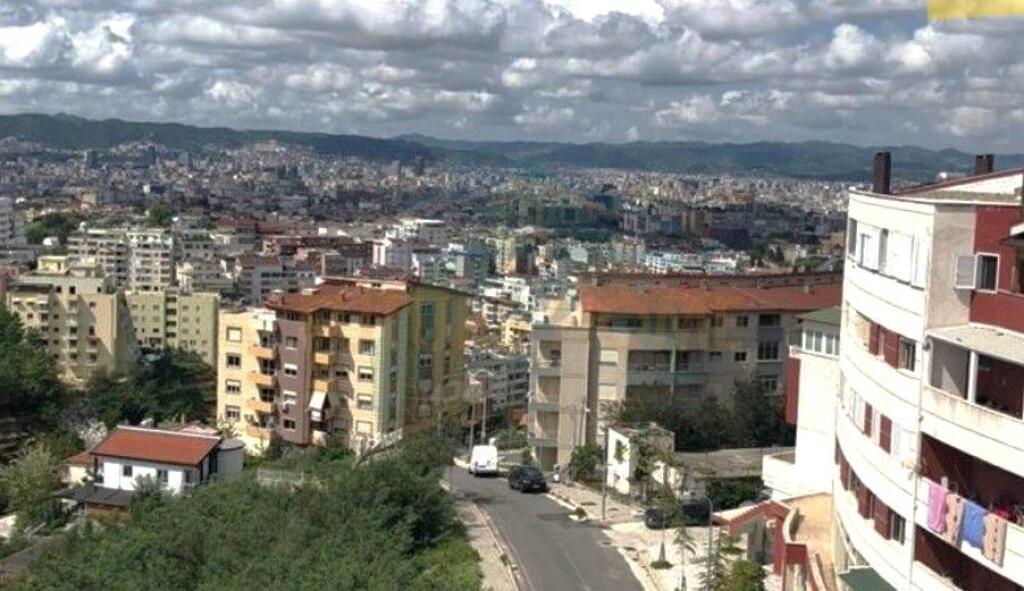 For sale, Apartment 2+1, Thesarit Street, Fresk, Tirane