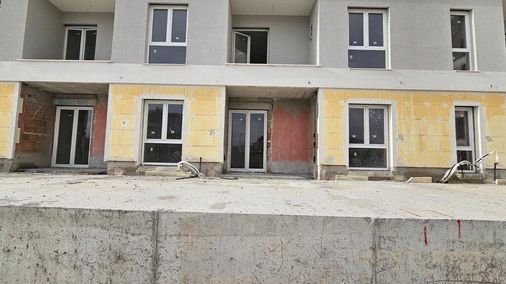 1+1 plus post parkimi ne shitje 90000€
