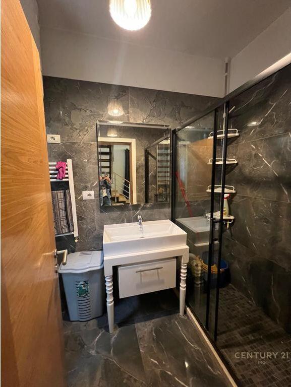 DUPLEX IN AFFITTO A JORDAN MISJA! 1.000 € /Mese Superficie Totale 300m2