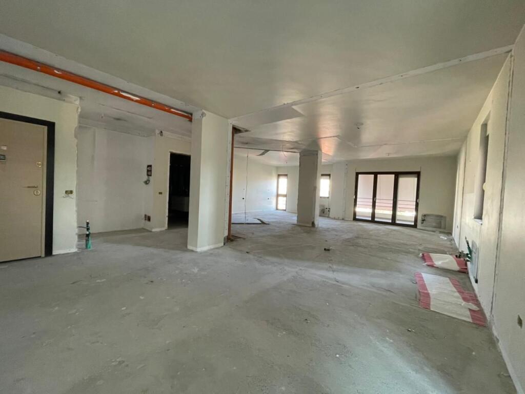 Business premises for rent at Petro Nini.