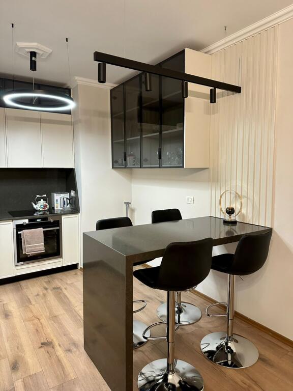 APPARTAMENTO IN AFFITTO 2+1 A MYSLYM SHYR, TIRANA