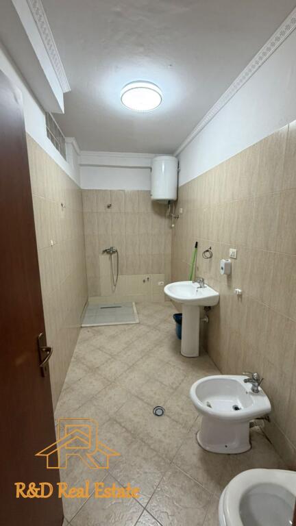🏡 APPARTAMENTO 2+1 IN VENDITA – FRESK 📍 Via Thesarit, vicino al Market SPAR 2