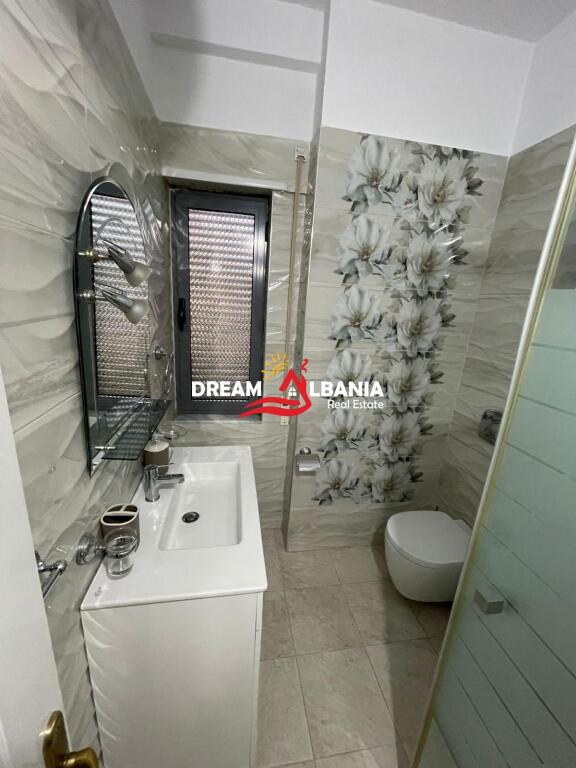 Jepet me qera apartament 2+1 ne Komune te Parisit prane Delish Fish (ID 42215453)
