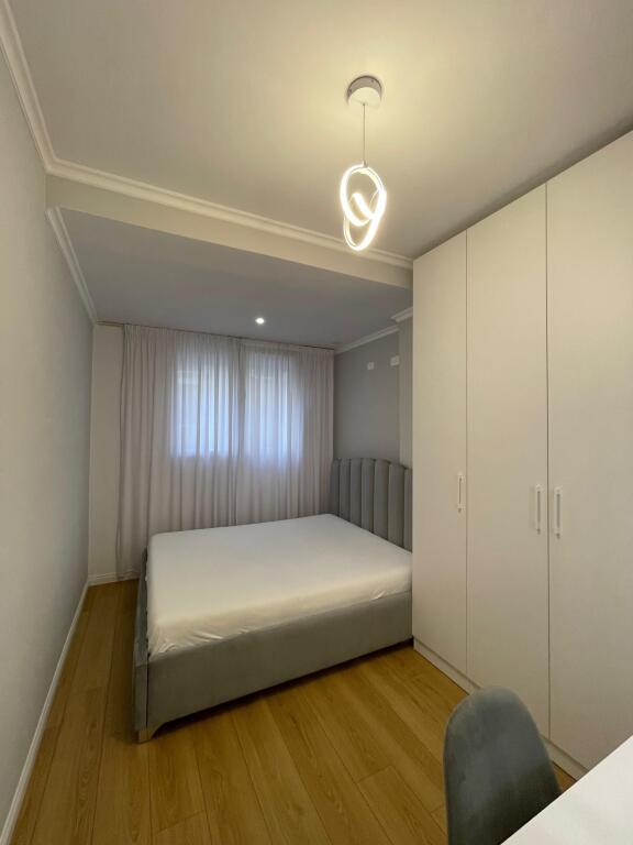 🏡 Shitet apartament 1+1 te Liqeni i Thate