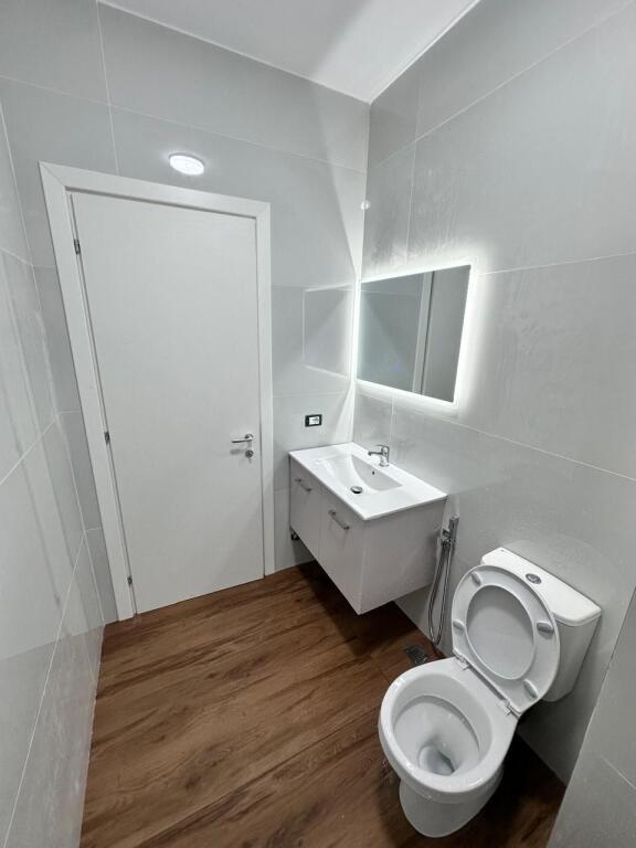 MONOLOCALE IN VENDITA PJETER BUDI 97.850 EURO