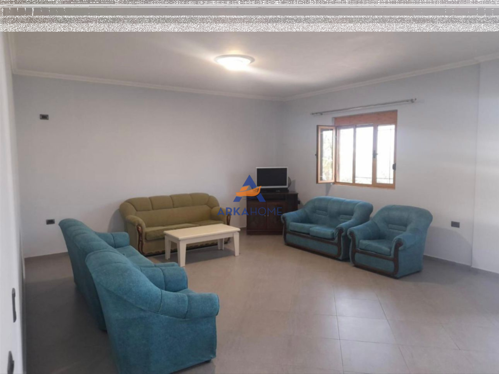 VILLA 3 PIANI "TEG" IN AFFITTO 2000 EURO