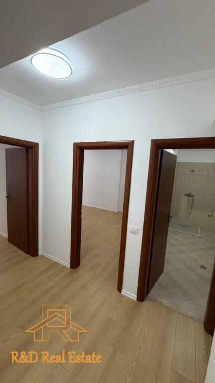 🏡 APPARTAMENTO 2+1 IN VENDITA – FRESK 📍 Via Thesarit, vicino al Market SPAR 2