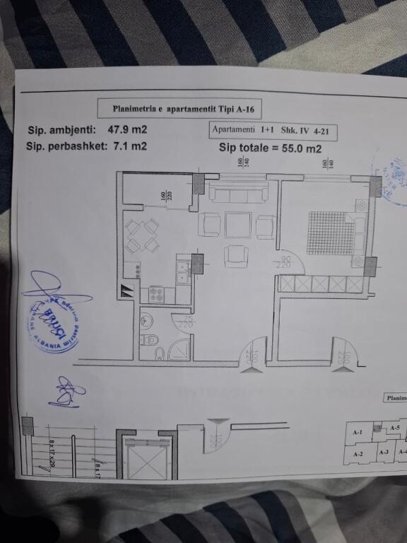 Apartment 1+1, Misto Mame!