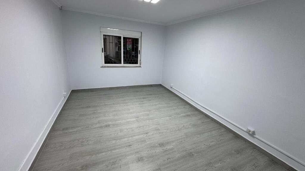 Apartament 2+1 me qira Prane Pallatit me Shigjeta
