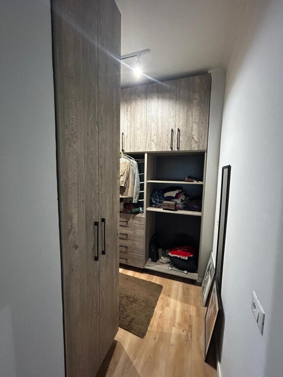 Apartment 1+1 for rent in Fresk 📍 Quiet and accessible area 🛋️ Fully furnished 🏢 Suitable for couple or individual 💶 Price: 450 € / month 📞 For more information or for a visit, contact in private.