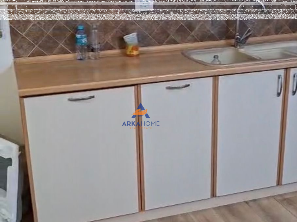 JEPET APARTMENT ME QERA 2+1 "ISH FUSHA E AVIACIONIT" 550 EURO