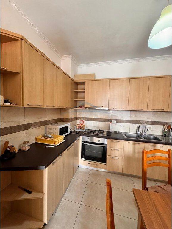 Qera,Apartament 2+1 , Unaza e Re