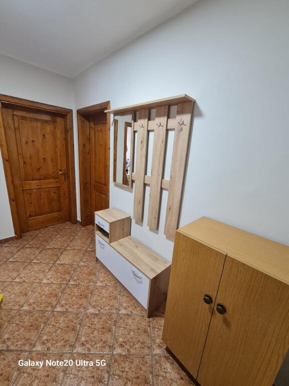 Apartament 2+1 tek Drejtoria e Higjenes!