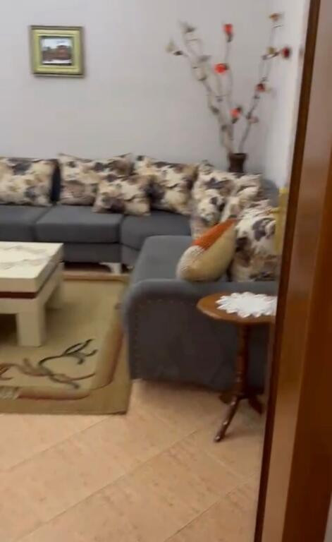 Apartament 2+1 me qira Laprak