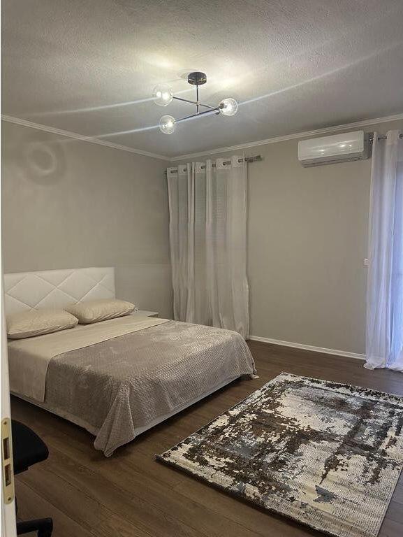 AFFITTASI APPARTAMENTO 1+1 – DUE MINUTI DA PIAZZA SKENDERBEU 800 € /Mese