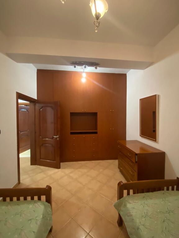 APARTAMENT 2+1 PER QERA NE SELITE
