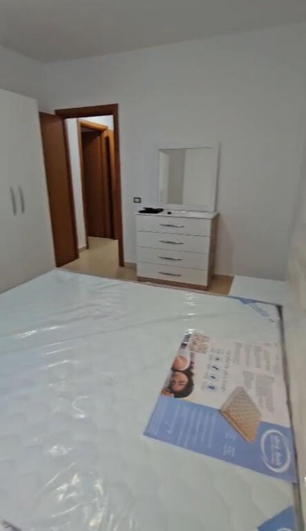 Apartment 2+1 for rent, 3 Deshmoret Street, Yzberisht, 500 thousand lek, New furnishing is being done
