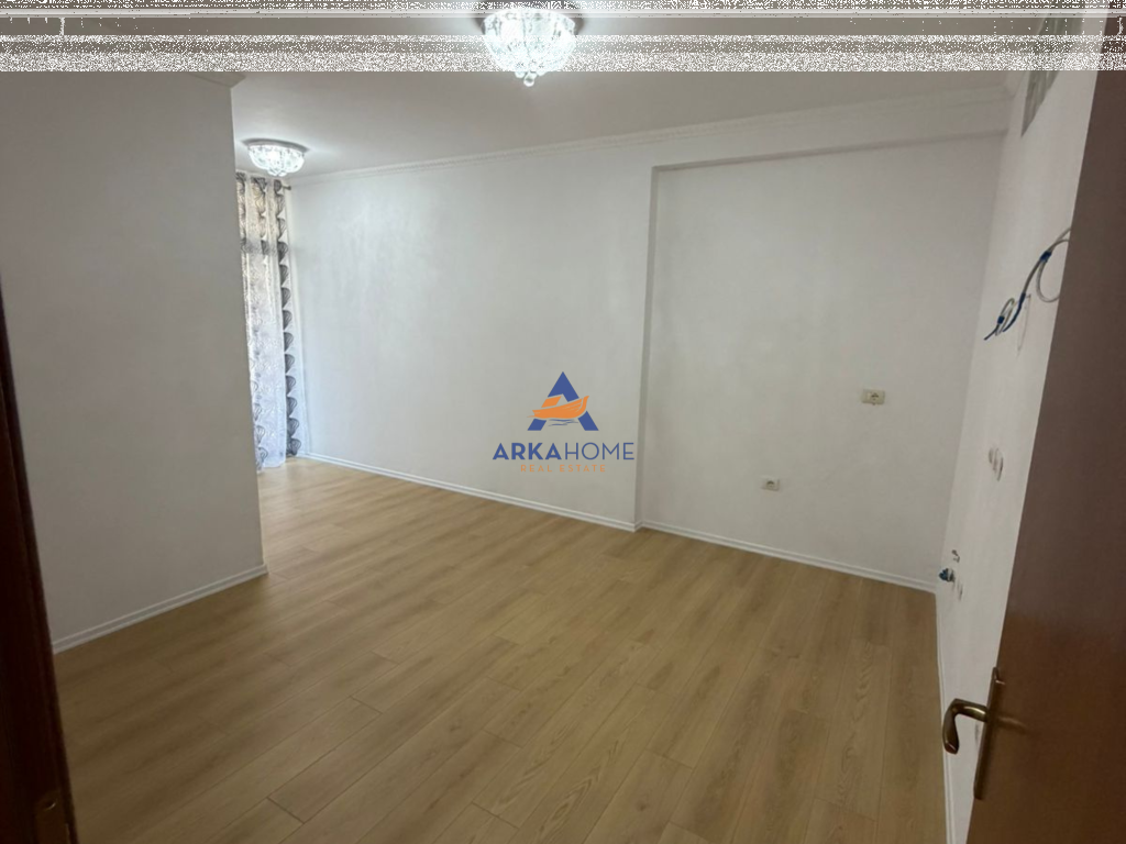 SHITET APARTAMENT 1+1+ BALLKON "FRESK ,RRUGA THESARIT" 91.000 EURO